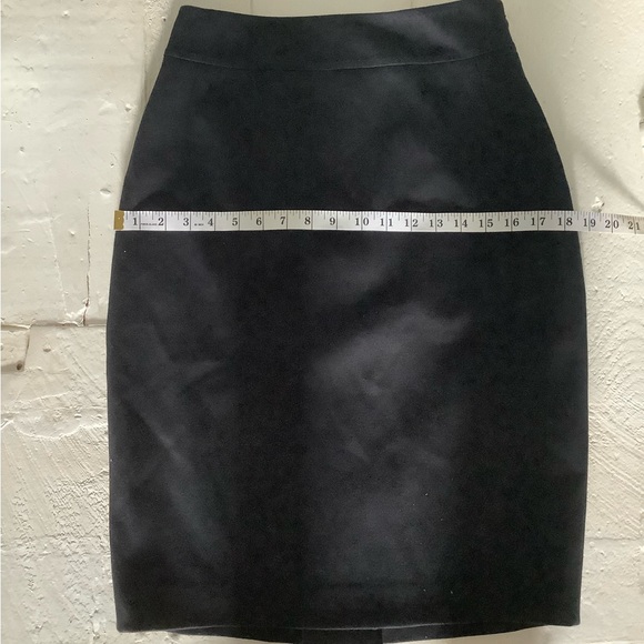 Tahari black ponte knit skirt size 8 4 6 pencil - Picture 5 of 6